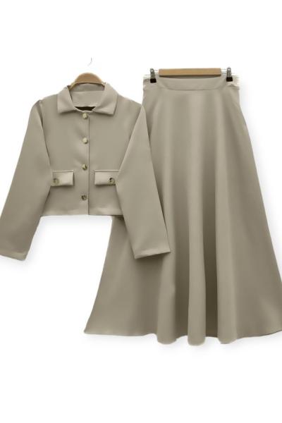 Gold düğmeli etekli takım Krem