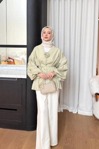 Çiçek Detaylı Gömlek